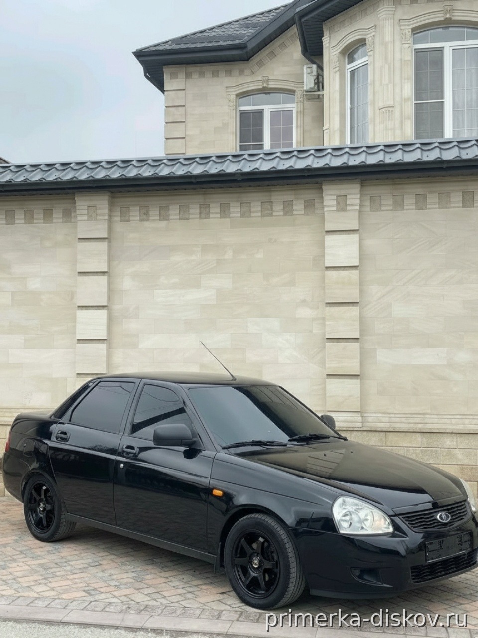 Примерка дисков на LADA (ВАЗ) Priora 21703 Sedan 2007-2018