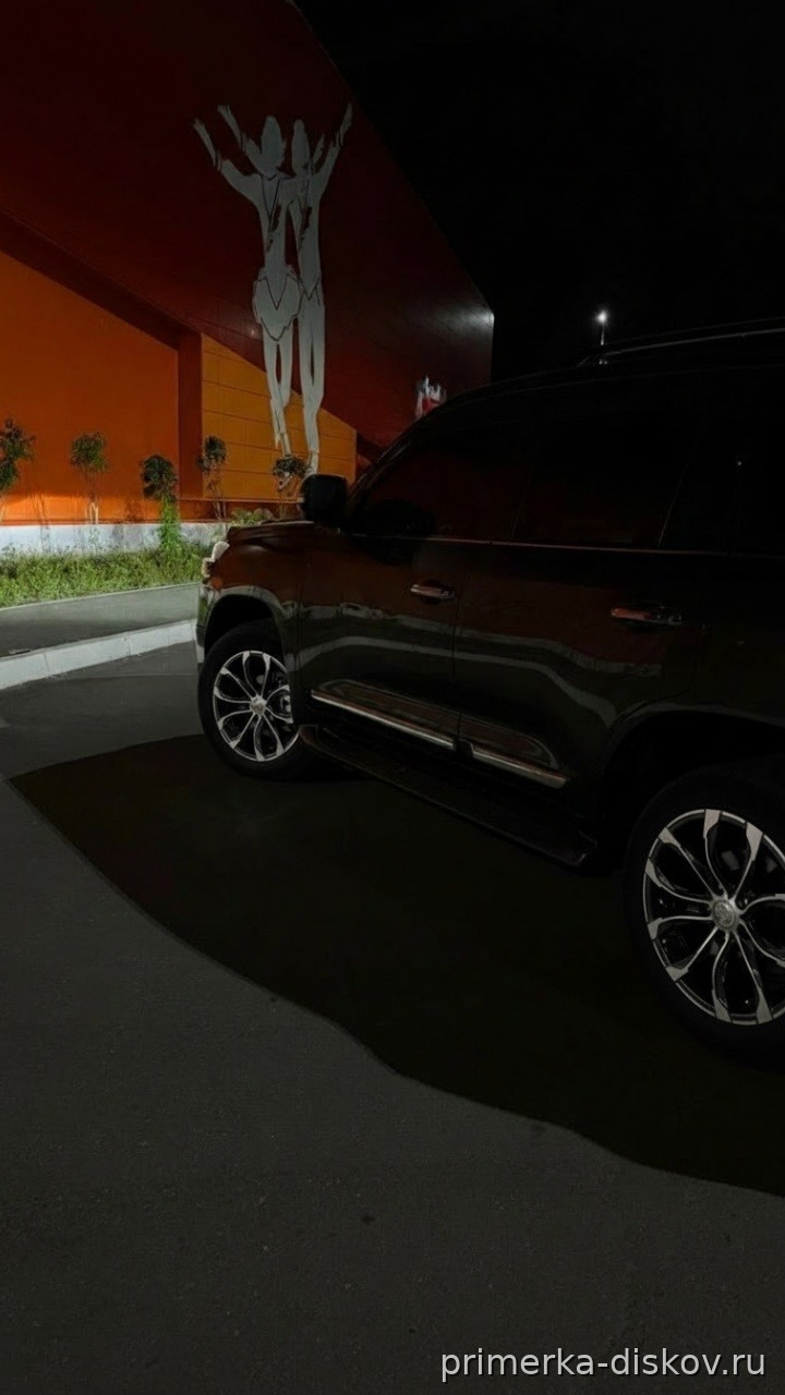 Примерка дисков на TOYOTA Land Cruiser 70