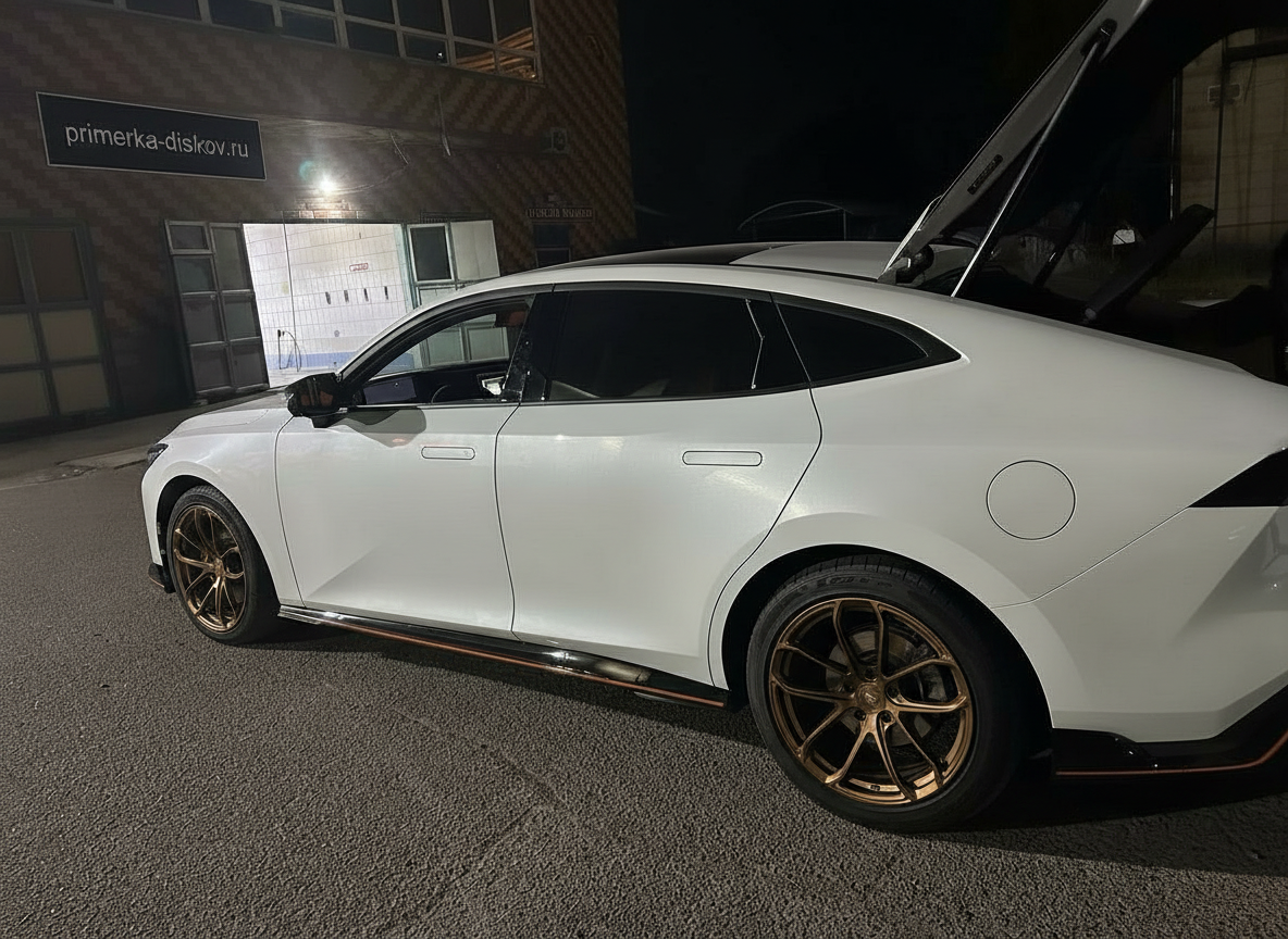 Примерка дисков на ZEEKR 001 Liftback 2021-2025