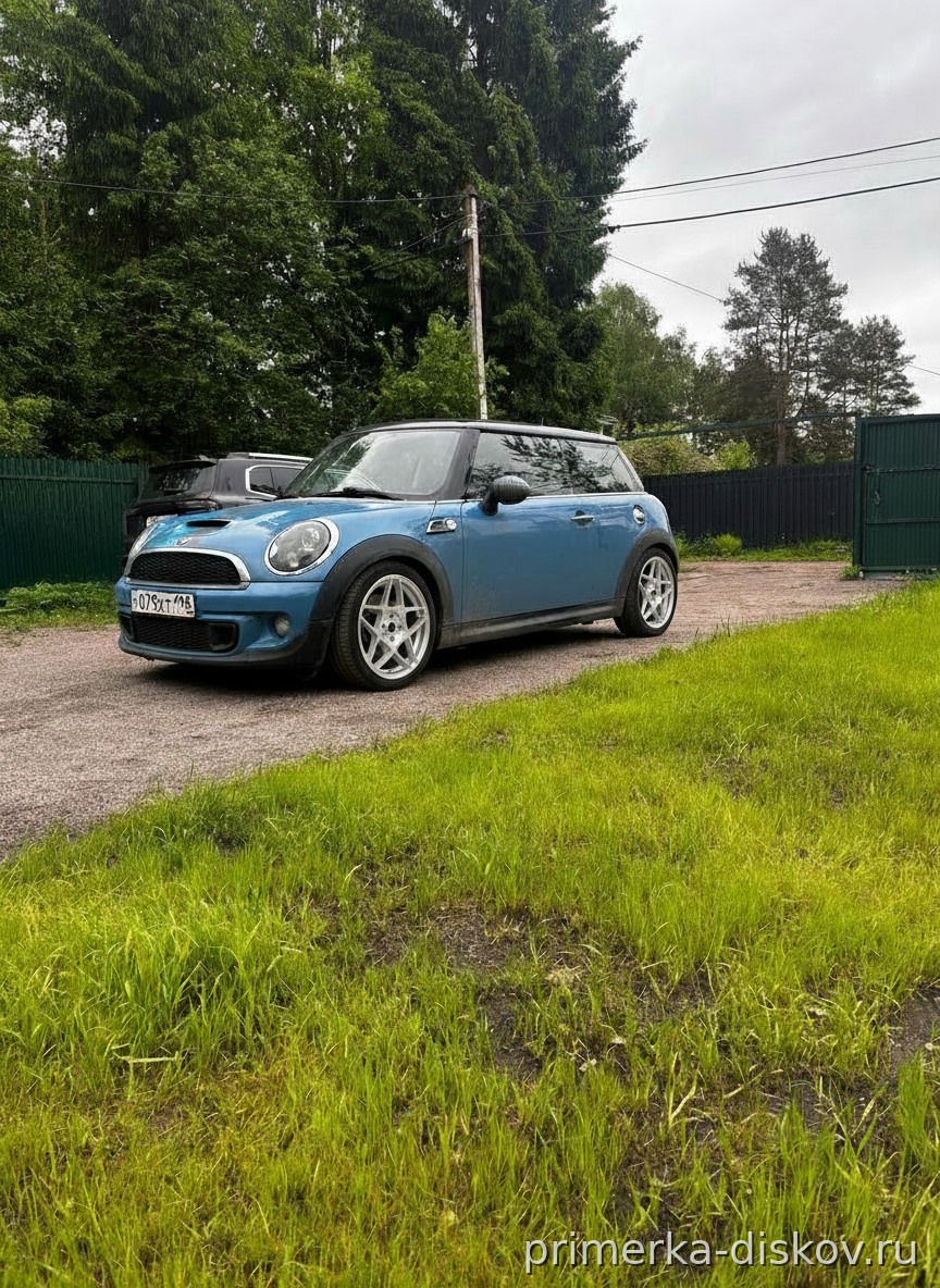 Примерка дисков на MINI