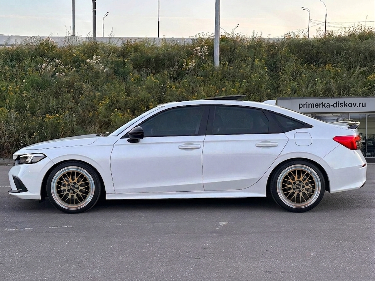 Примерка дисков на HONDA Civic XI Sedan 2021-2026