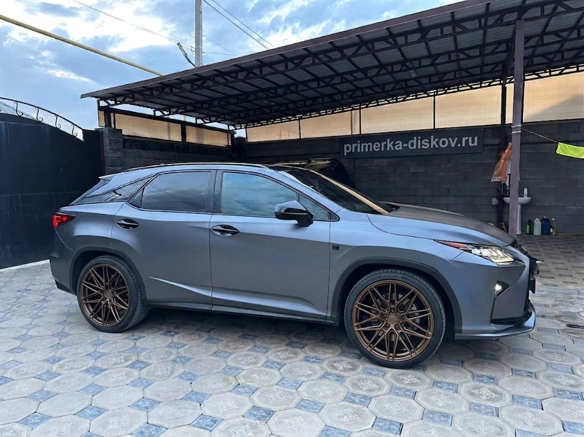 Примерка дисков на LEXUS RX