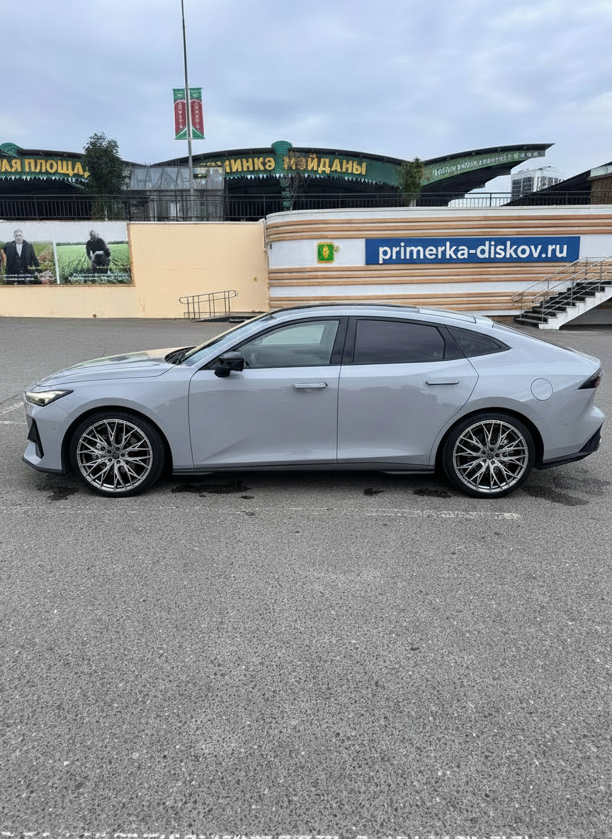 Примерка дисков на ZEEKR 001 Liftback 2021-2025