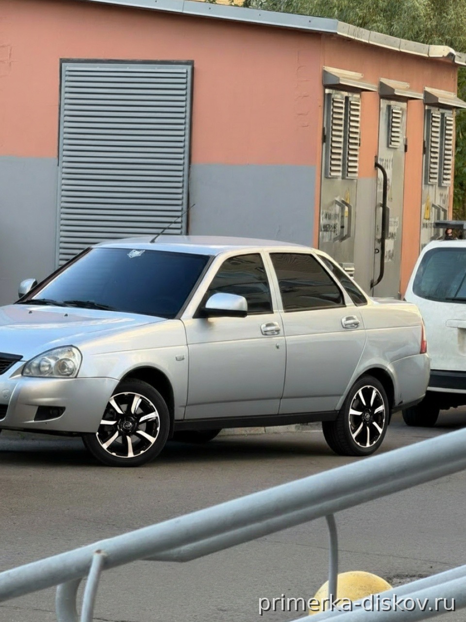 Примерка дисков на LADA (ВАЗ) Priora 21703 Sedan 2007-2018