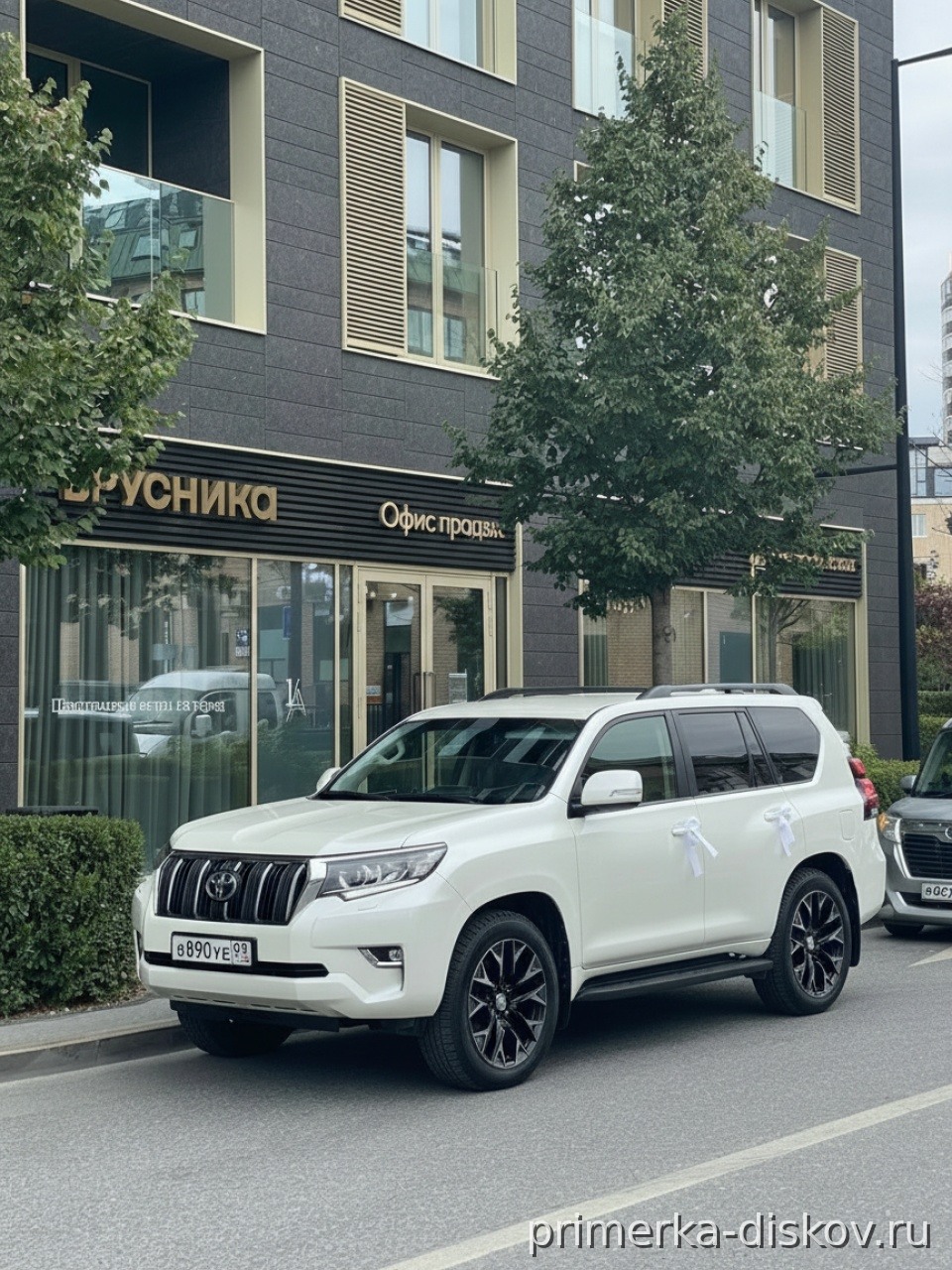 Примерка дисков на TOYOTA Land Cruiser Prado
