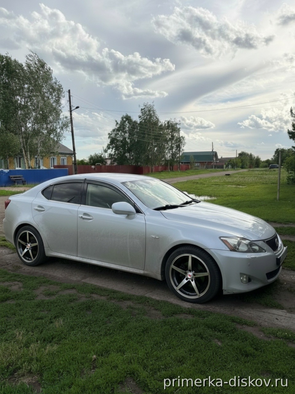 Примерка дисков на LEXUS IS XE20 Sedan 2005-2013