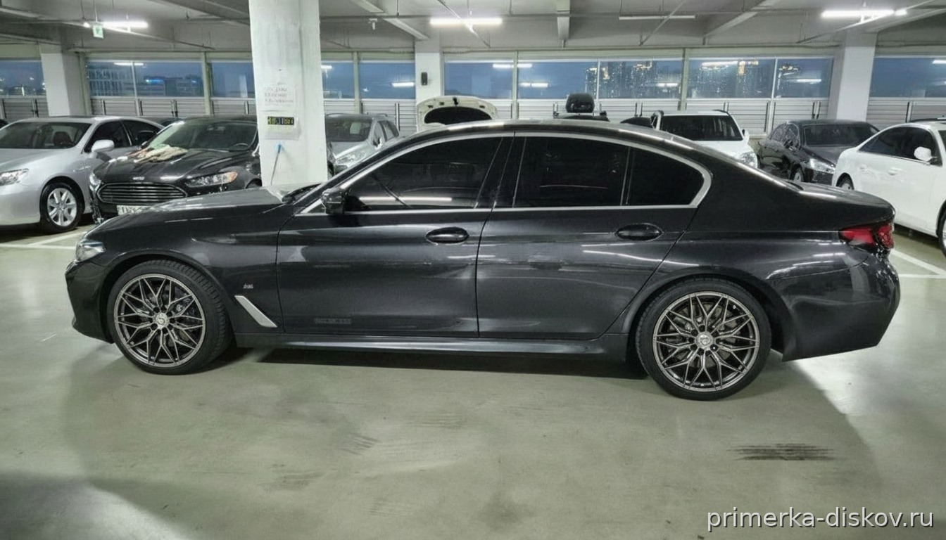 Примерка дисков на BMW 5-series G30 Sedan 2017-2023