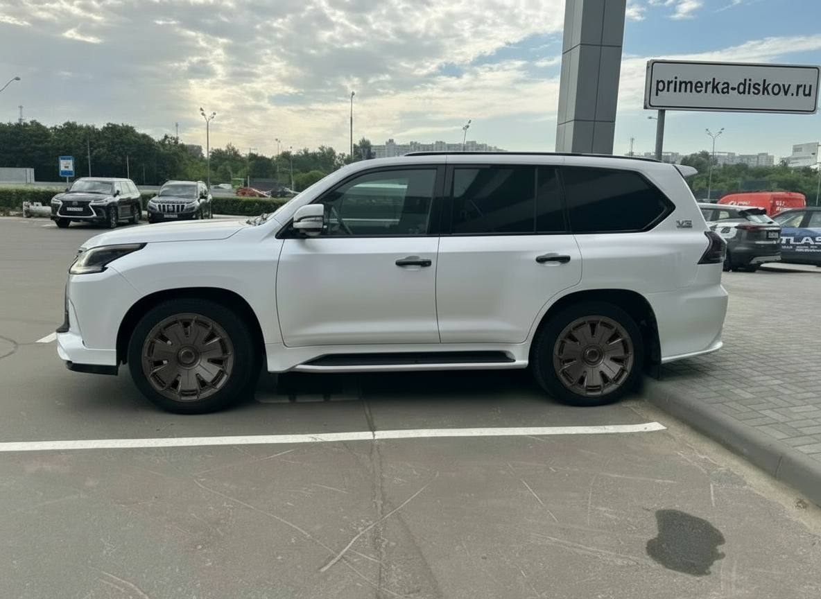 Примерка дисков на LEXUS LX III/Restyling2 (J200) SUV 2015-2022
