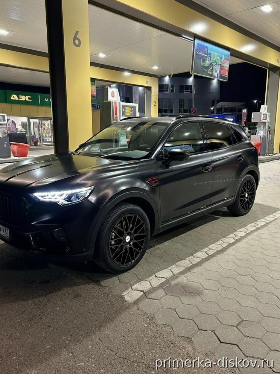 Примерка дисков на HONGQI HS5 SUV 2019-2025