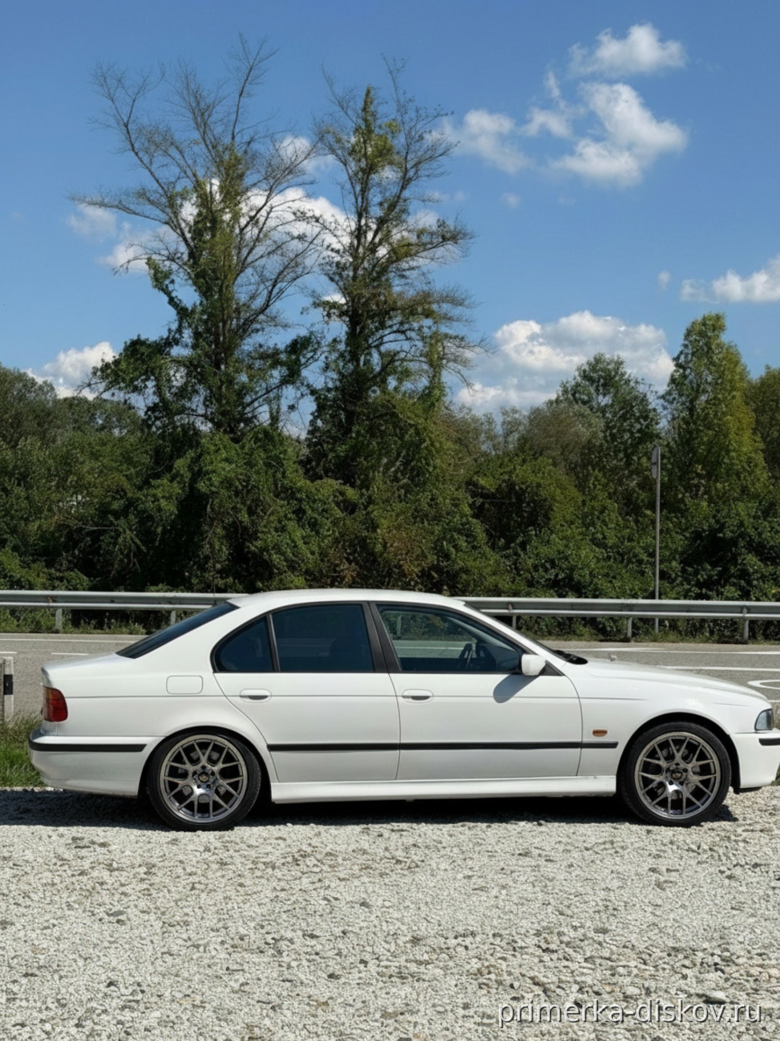 Примерка дисков на BMW 5-series E39 Sedan 1996-2003