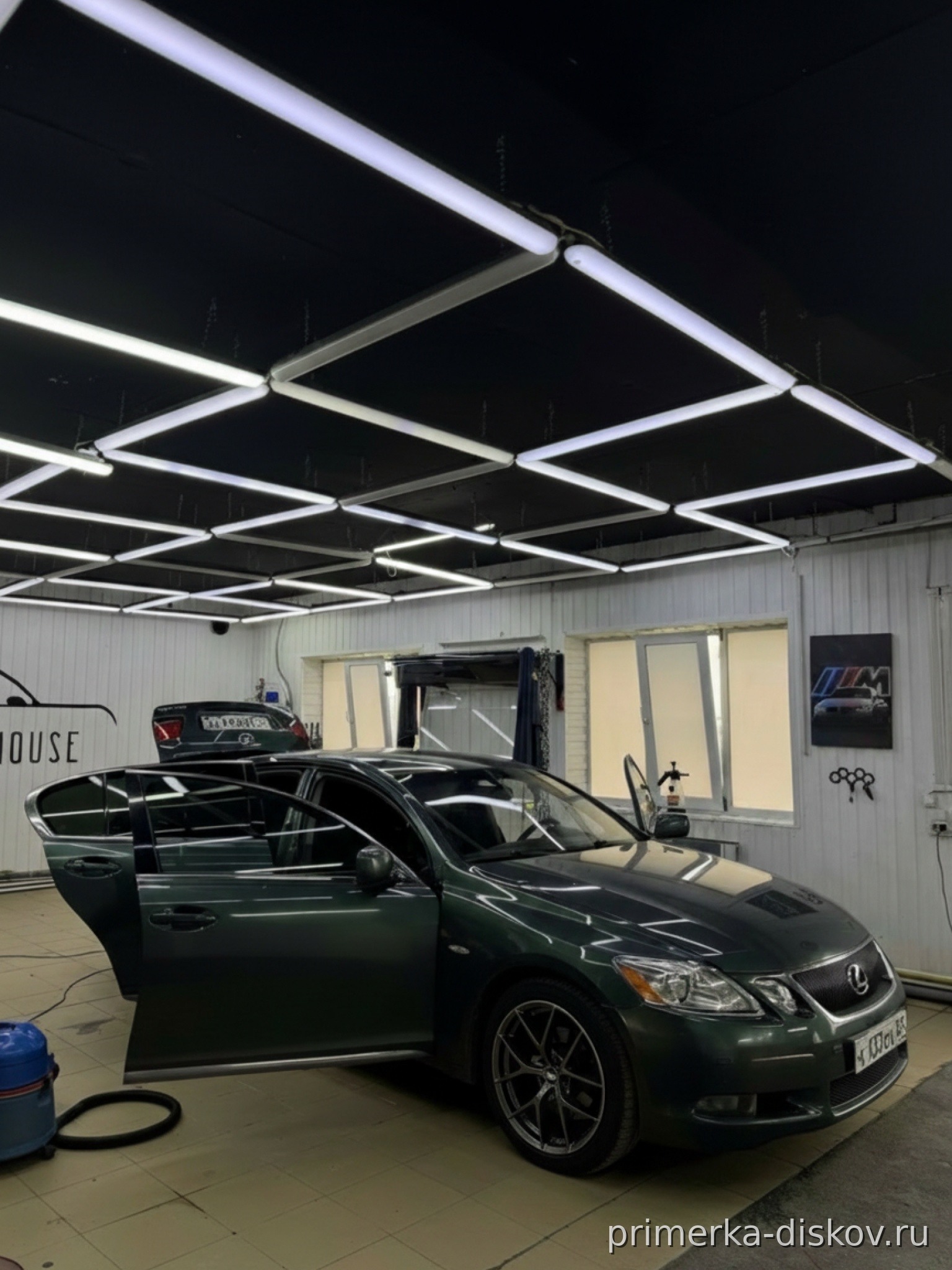 Примерка дисков на LEXUS GS
