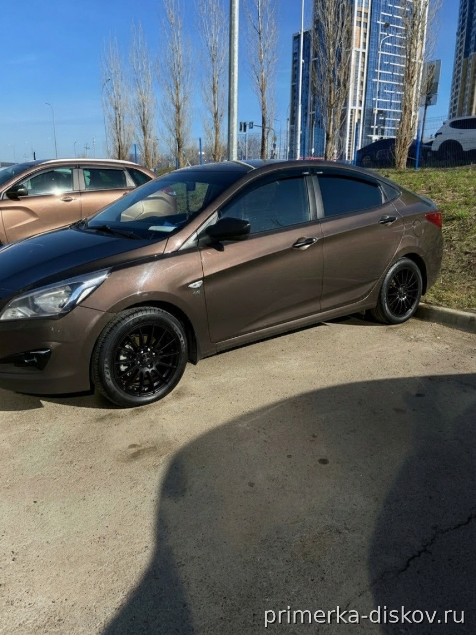 Примерка дисков на HYUNDAI Solaris I (RB) Sedan 2010-2017