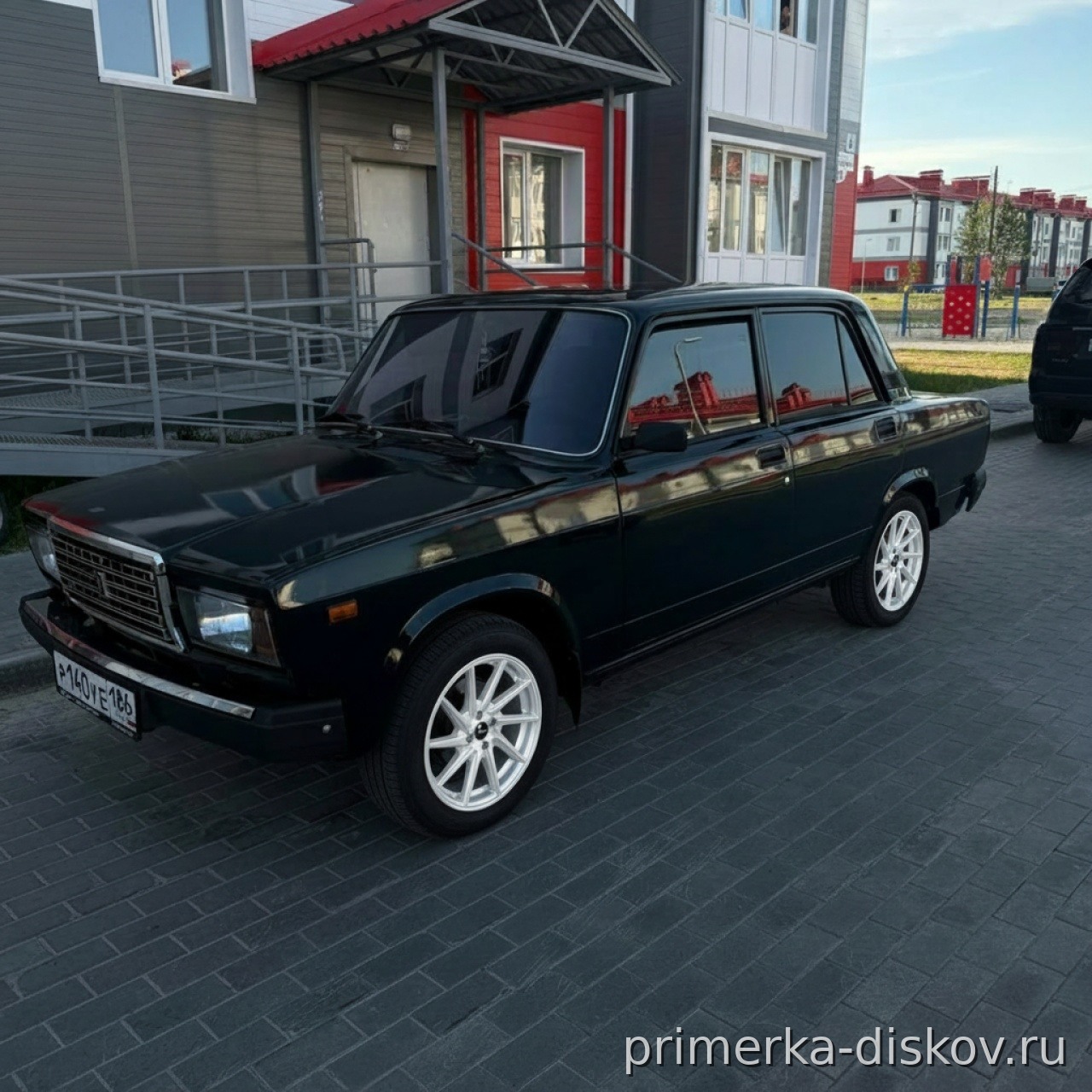 Примерка дисков на LADA (ВАЗ) 2107 Sedan 1982-2013