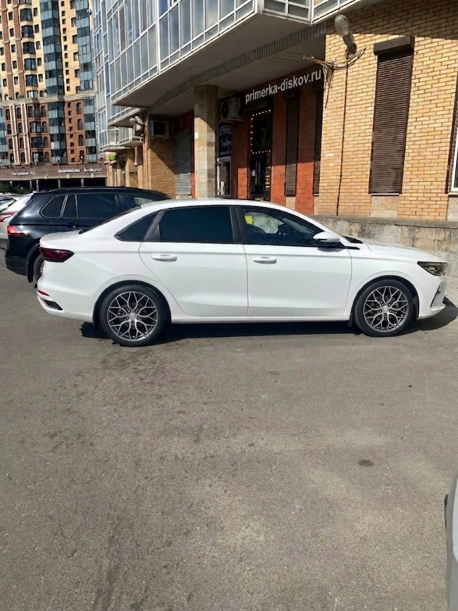 Примерка дисков на GEELY Emgrand Sedan 2021-2025