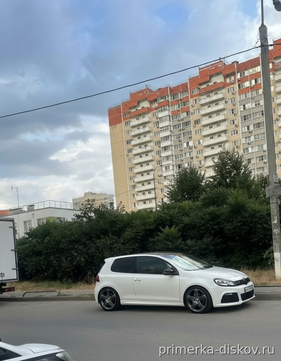 Примерка дисков на VOLKSWAGEN Golf VI