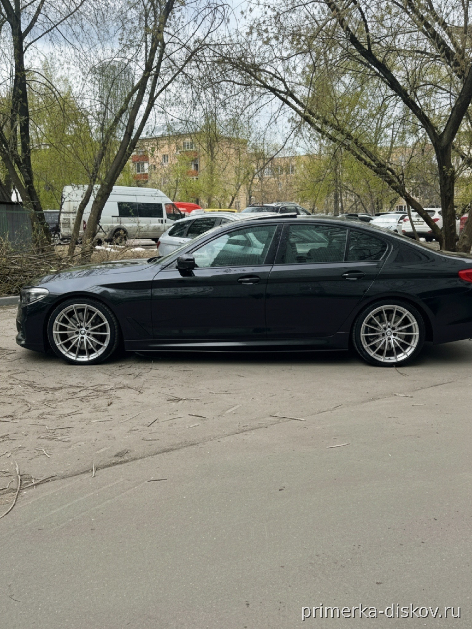 Примерка дисков на BMW 5-series G30 Sedan 2017-2023