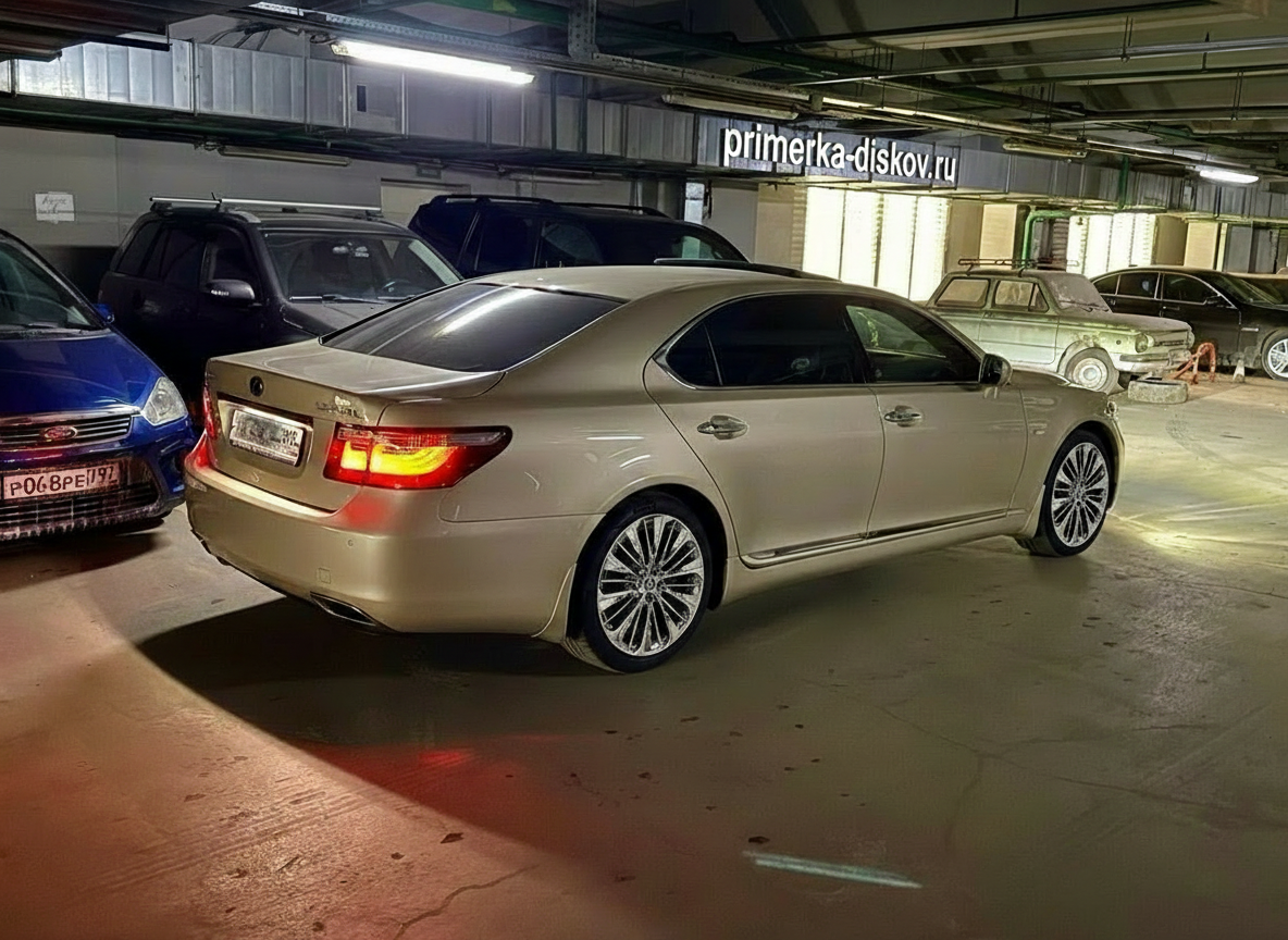 Примерка дисков на LEXUS LS