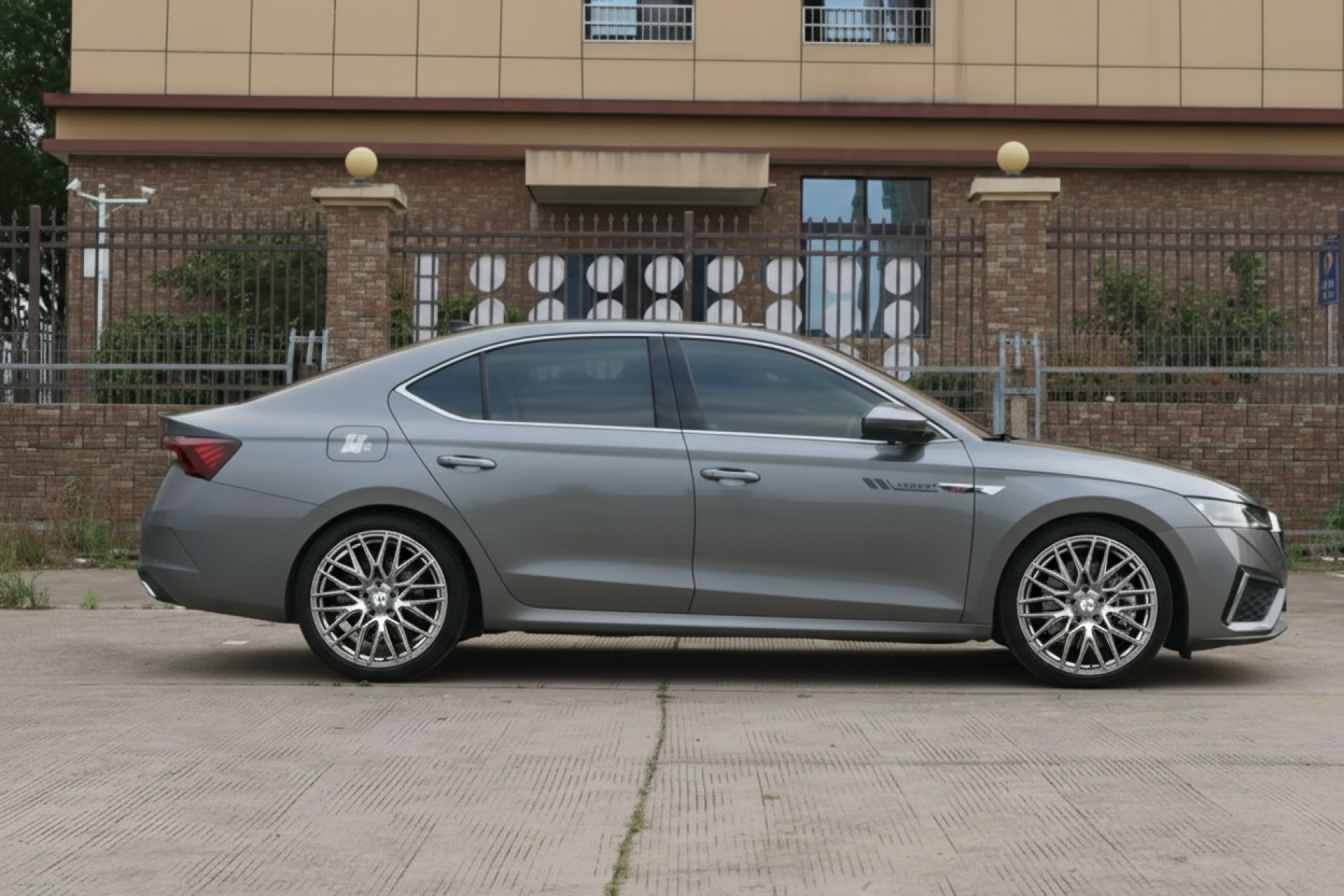 Примерка дисков на SKODA Octavia IV (A8) Liftback 2020-2026