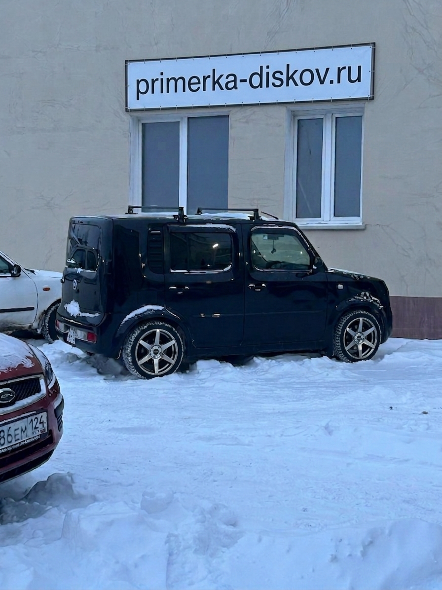 Примерка дисков на NISSAN Cube Z12 MCV 2008-2016