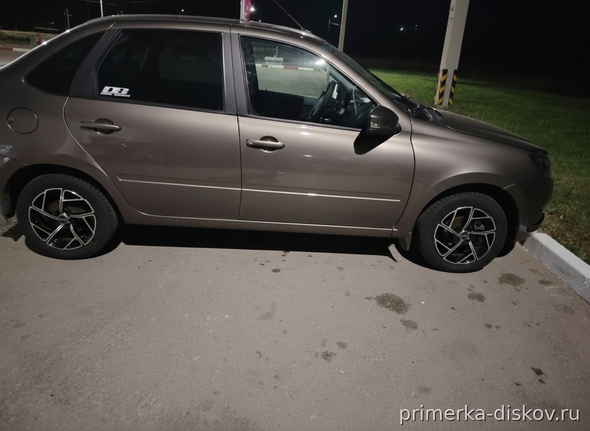 Примерка дисков на LADA (ВАЗ) Granta 2190 Sedan 2011-2018