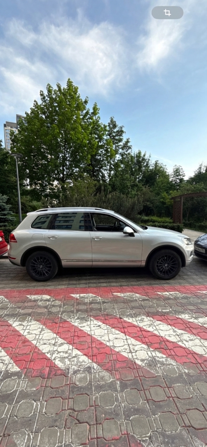 Примерка дисков на VOLKSWAGEN Touareg II SUV 2010-2014