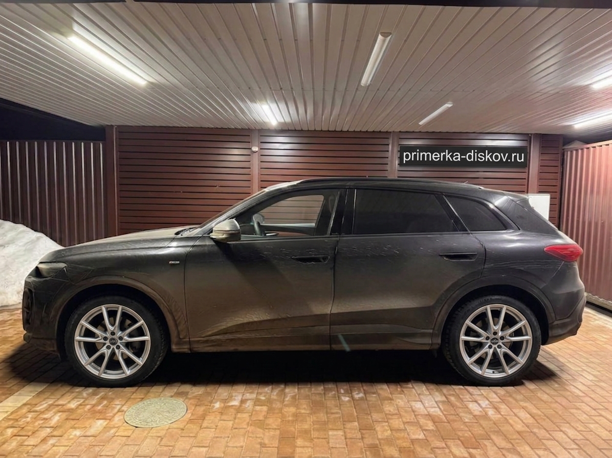 Примерка дисков на AUDI Q4 e-tron SUV 2021-2026