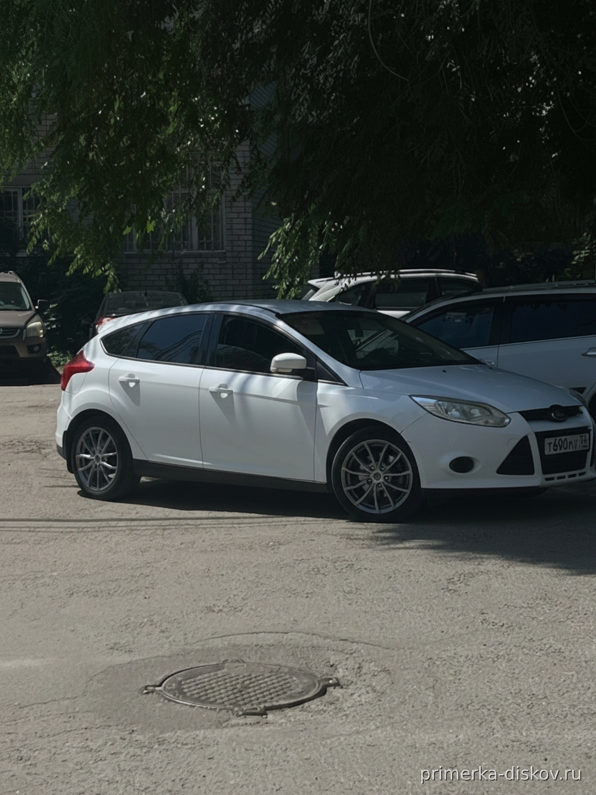 Примерка дисков на FORD Focus III Hatchback 2011-2015