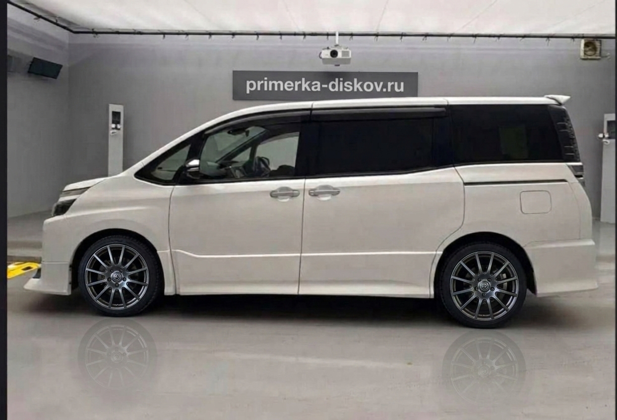 Примерка дисков на TOYOTA Noah III (R80) Minivan 2014-2021