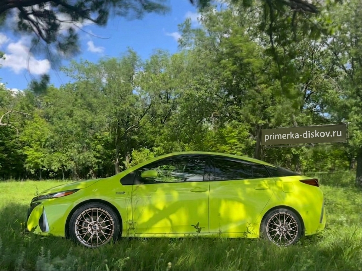 Примерка дисков на TOYOTA Prius V (XW60) Liftback 2023-2026